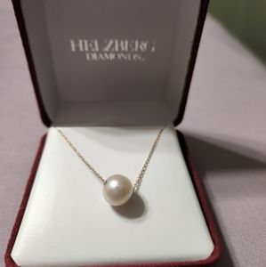 Pearl necklace